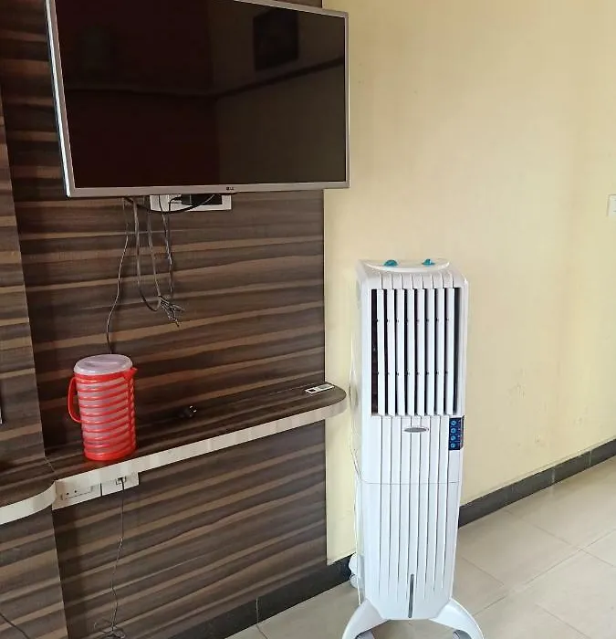 Hotel Sangeeth Lodging-1